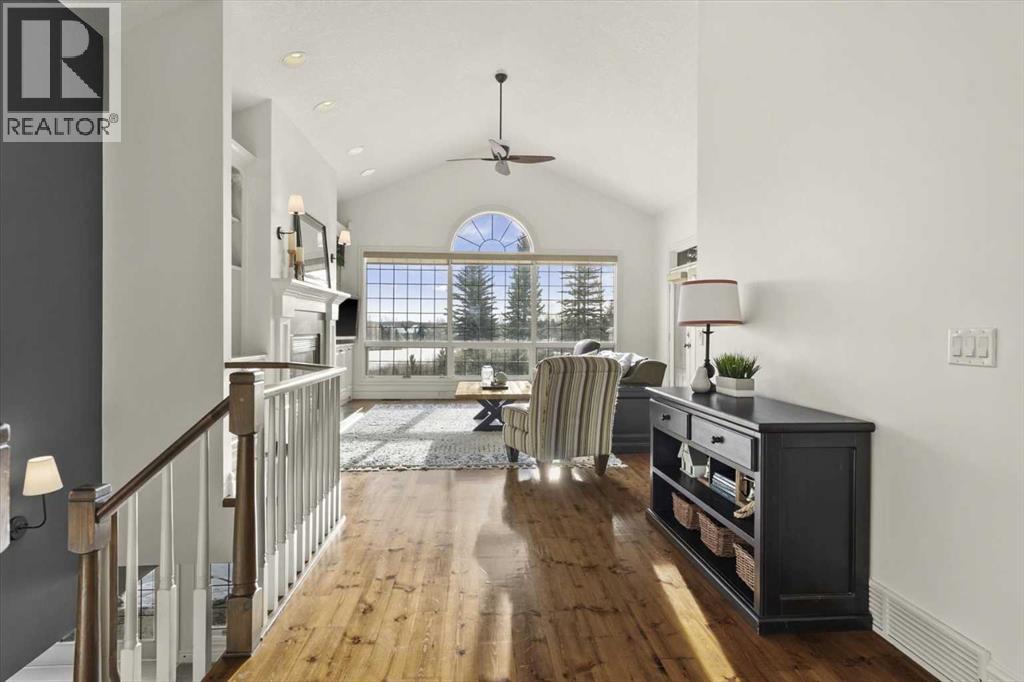 215 Aspen Green, Rural Rocky View County, Alberta  T3Z 3C1 - Photo 5 - A2278781