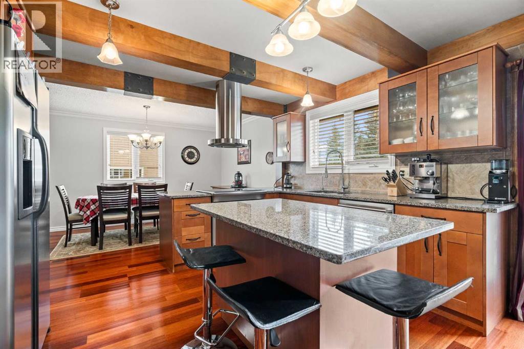 124 Canterbury Drive Sw, Calgary, Alberta  T2W 2G1 - Photo 8 - A2280498