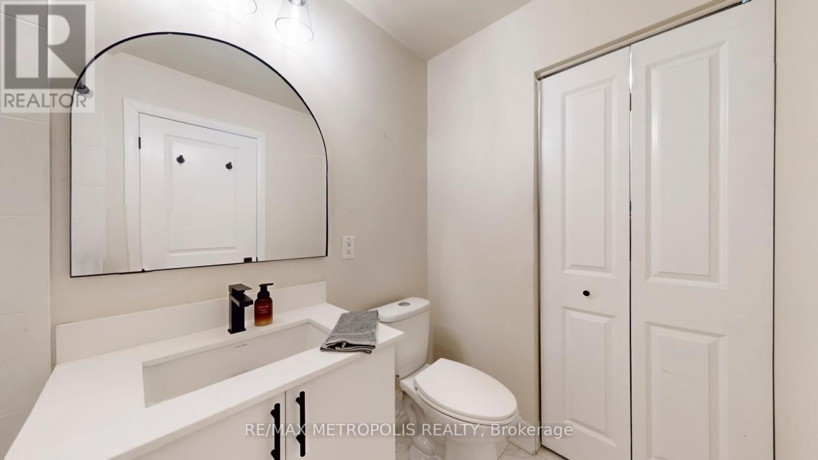 318 - 4700 Highway 7, Vaughan, Ontario  L4L 0B4 - Photo 18 - N12717250