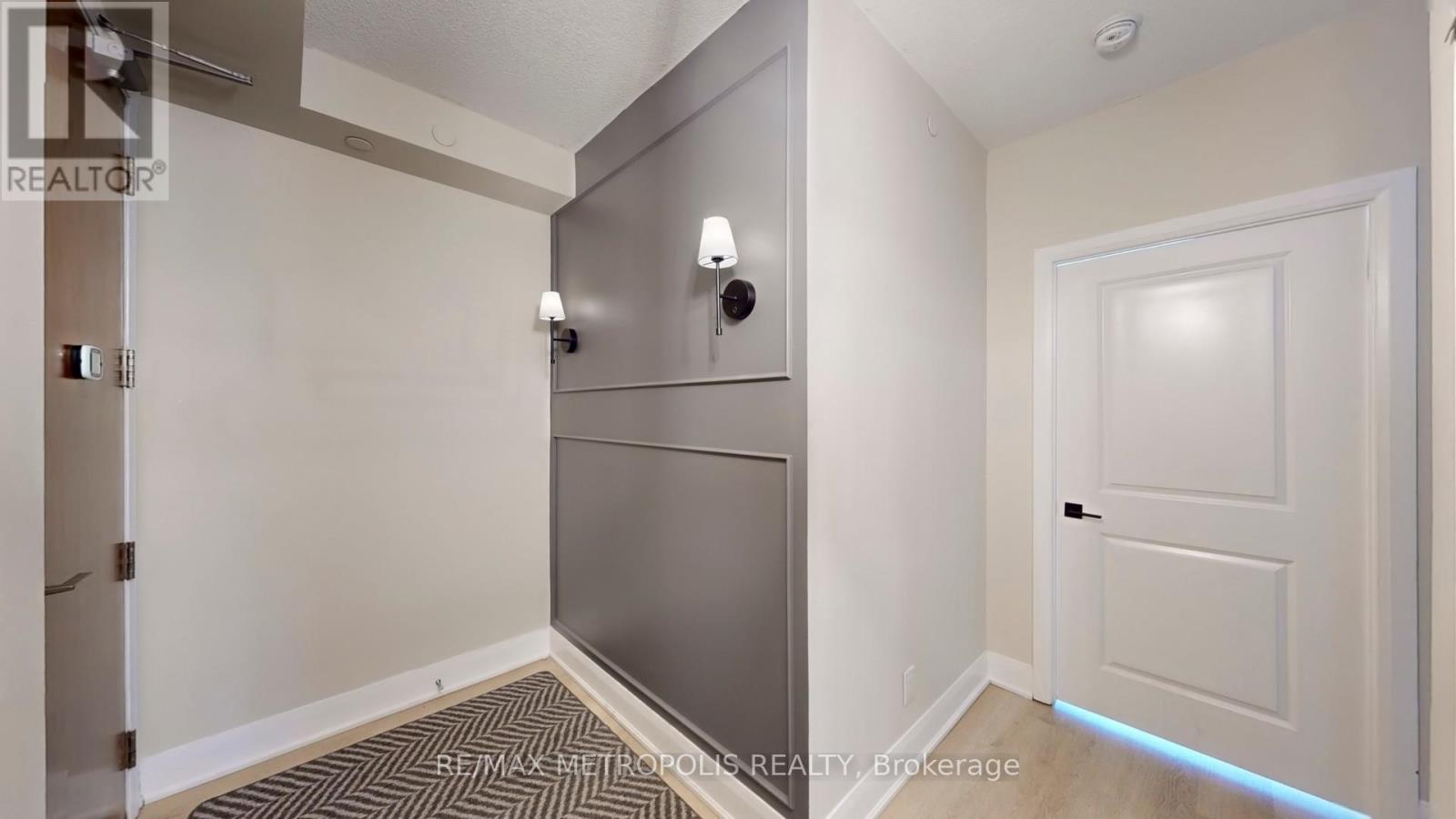 318 - 4700 Highway 7, Vaughan, Ontario  L4L 0B4 - Photo 4 - N12717250