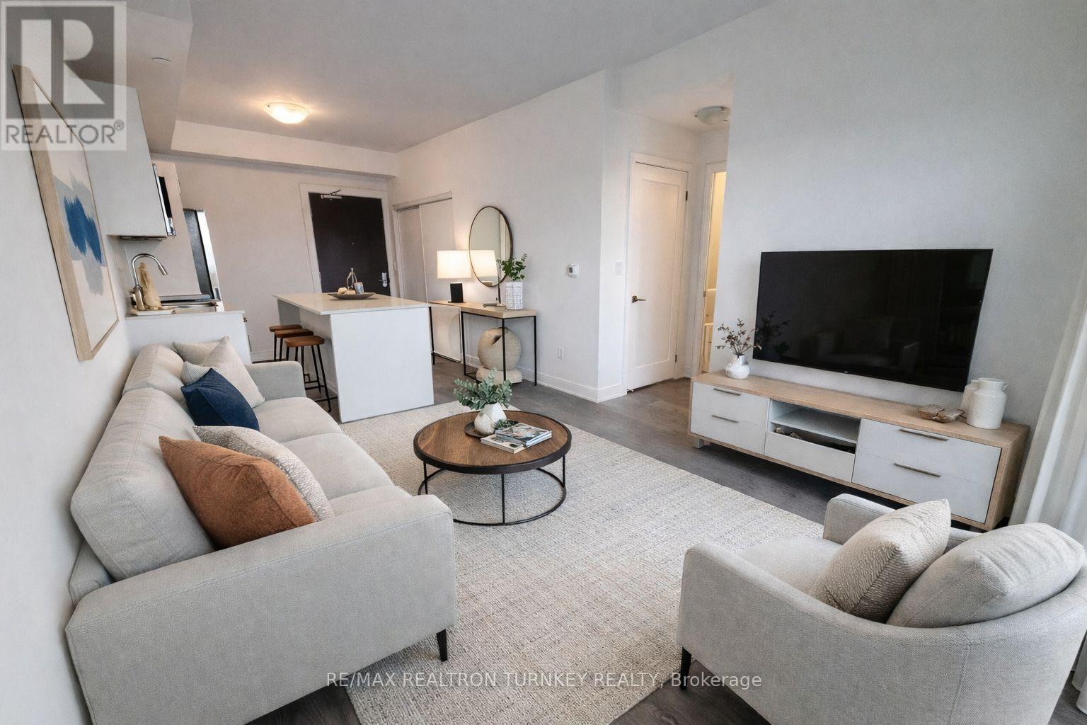 1311 - 705 Davis Drive, Newmarket, Ontario  L3Y 0J1 - Photo 3 - N12740368