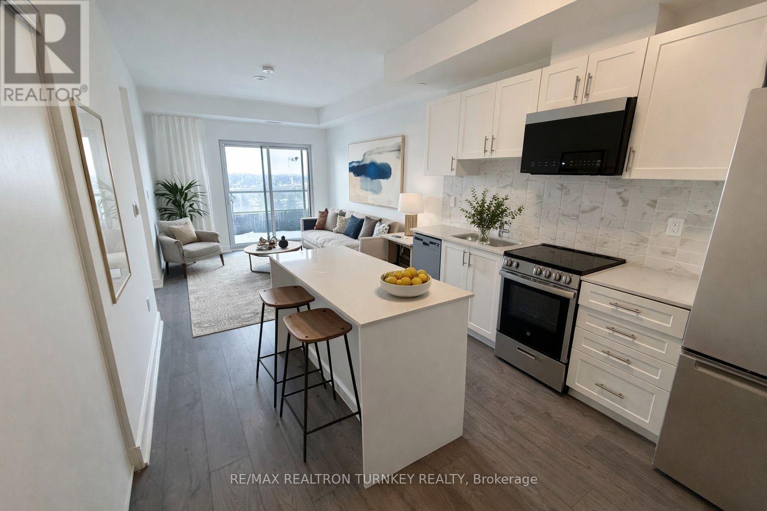 1311 - 705 DAVIS DRIVE, Newmarket, Ontario