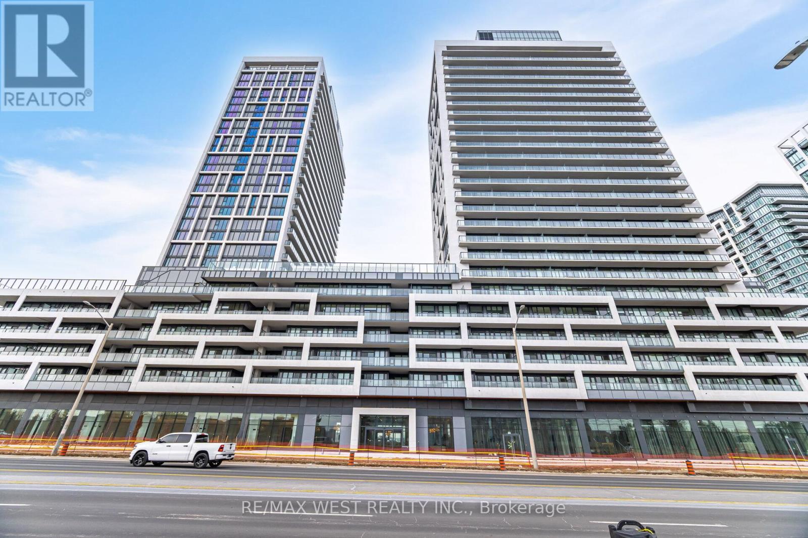 1501 - 8960 Jane Street, Vaughan, Ontario  L4K 2N9 - Photo 2 - N12754946