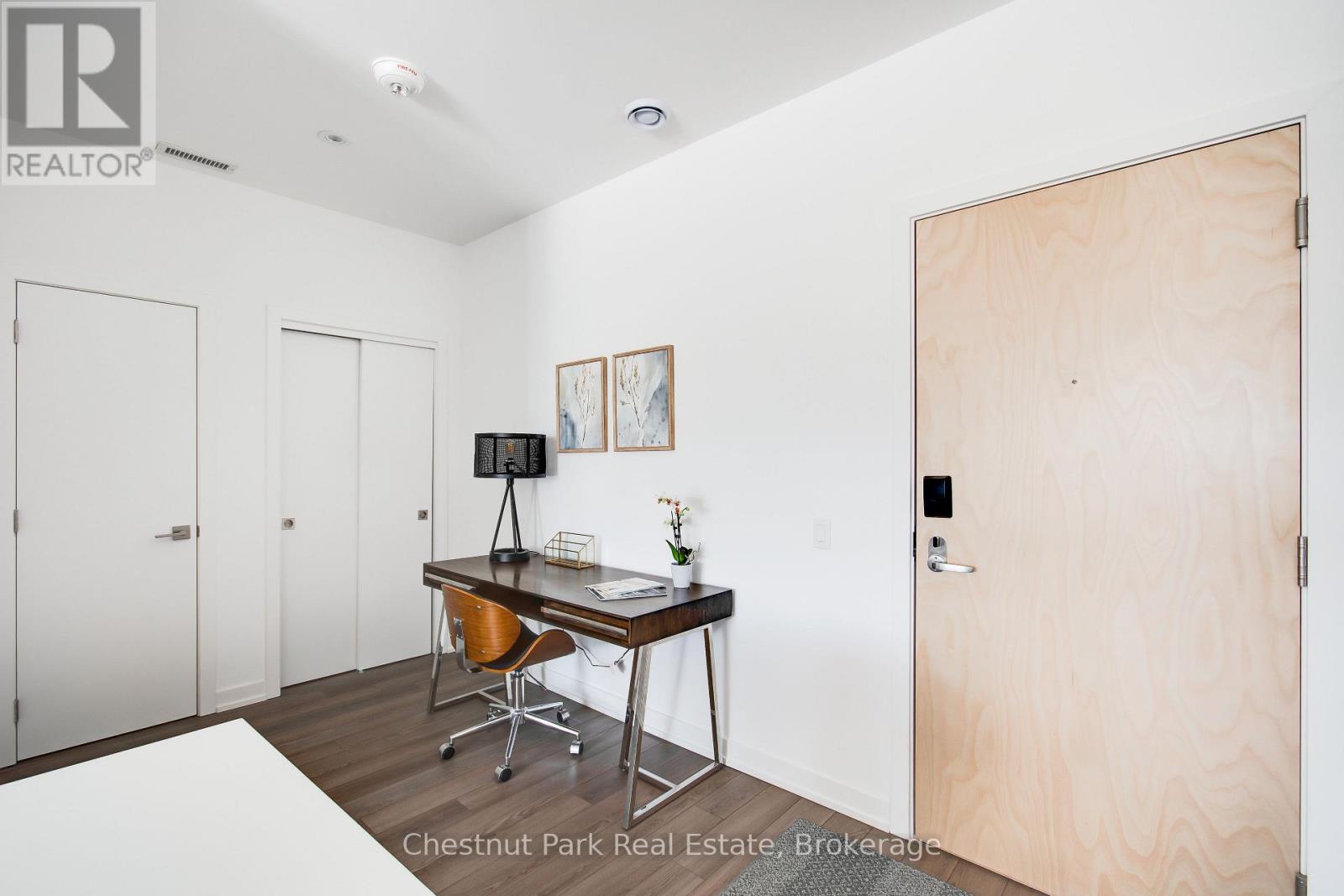 404 - 120 Carrick Trail, Gravenhurst, Ontario  P1P 0A2 - Photo 4 - X12758114