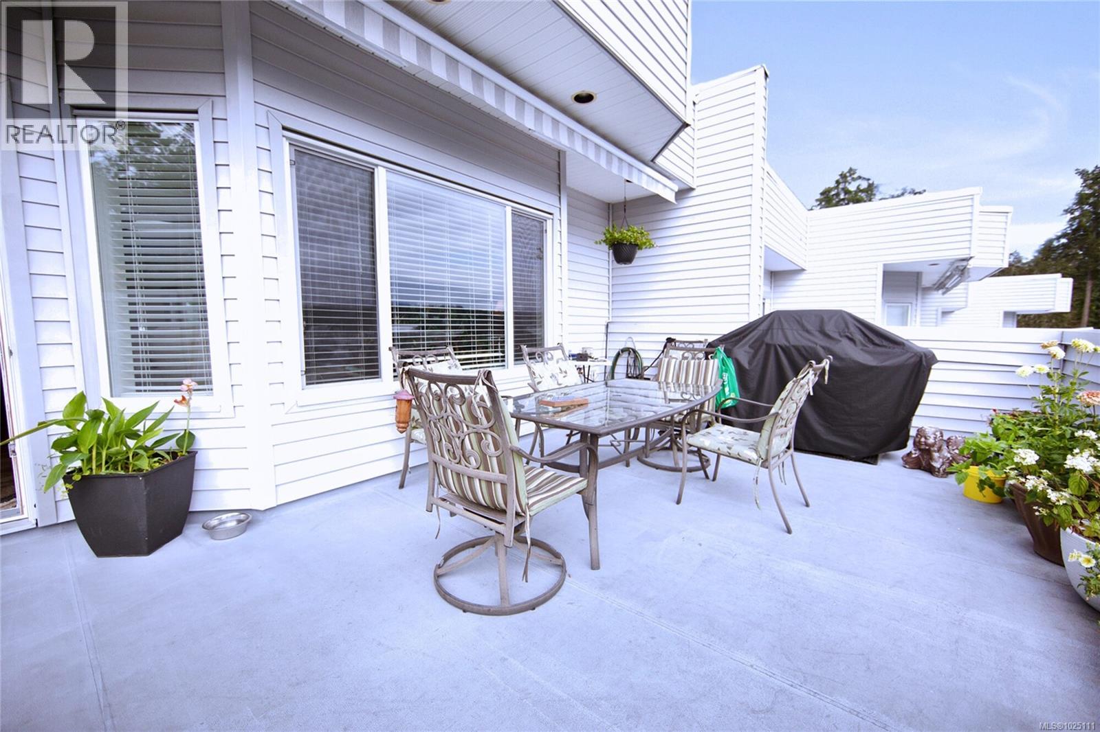 For Sale: 16 1600 Brynmarl Rd, Nanoose Bay, ON | 4 Bed, 3 Bath House for $295,000. See 26 photos!