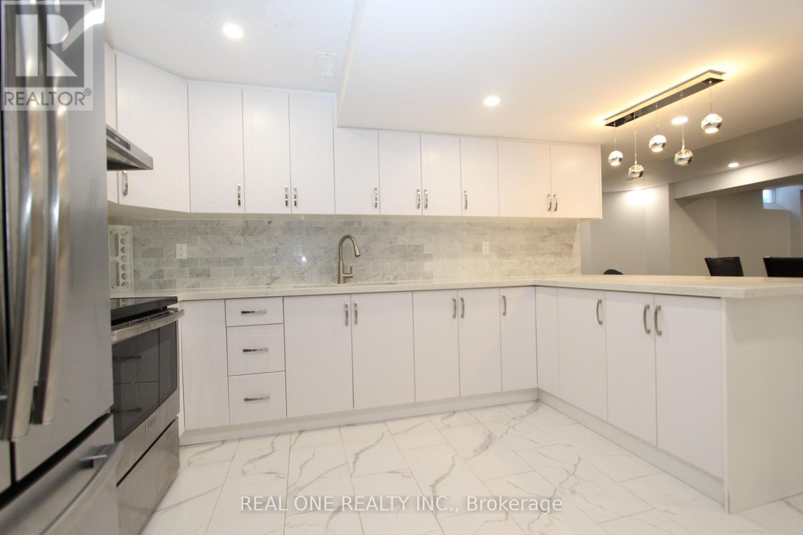 2 Delisle Street, Richmond Hill (Devonsleigh), Ontario  L4S 2R3 - Photo 41 - N12756256