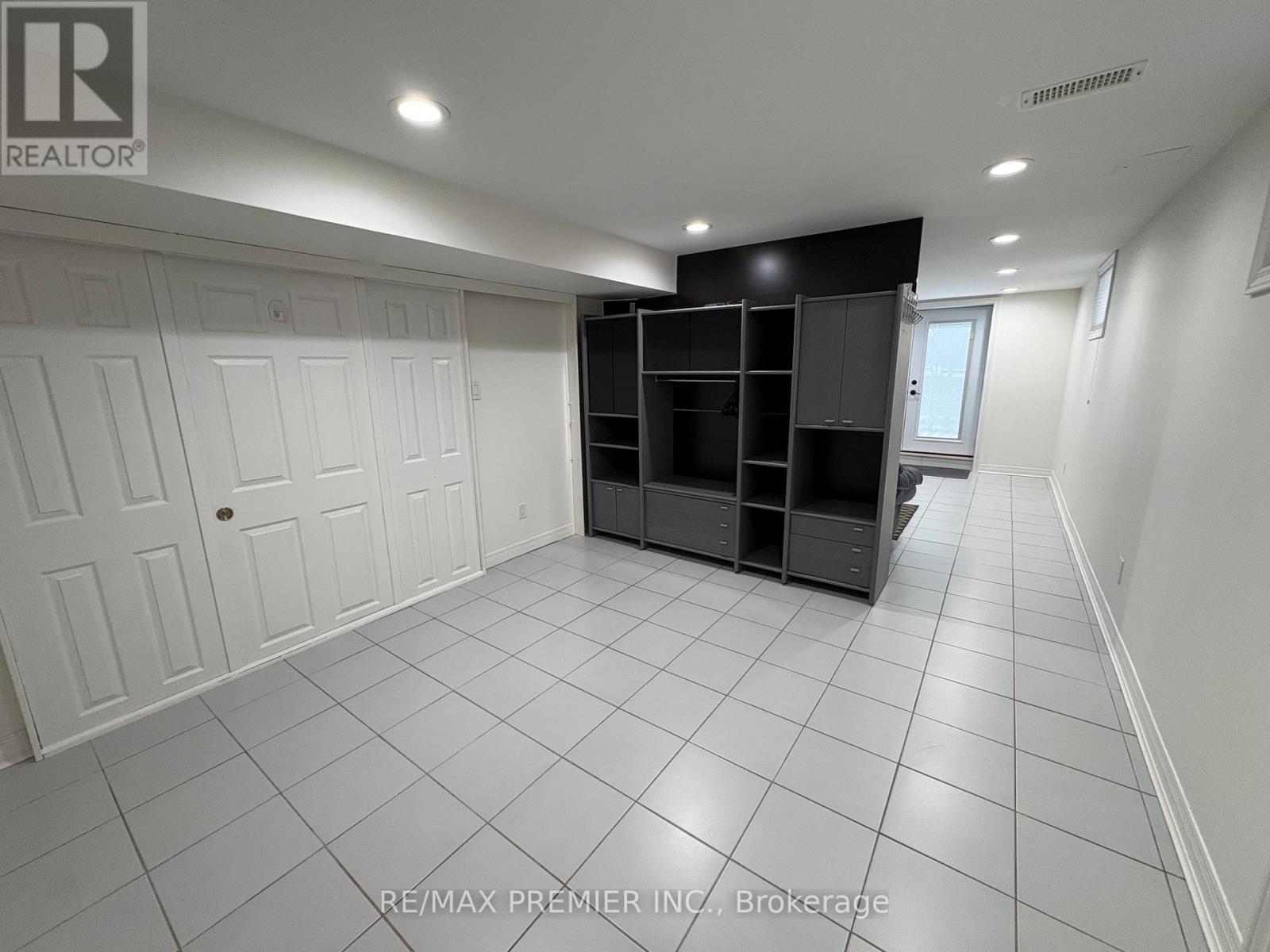 Bsmt - 126 Pioneer Lane, Vaughan, Ontario  L4L 2J1 - Photo 7 - N12756630