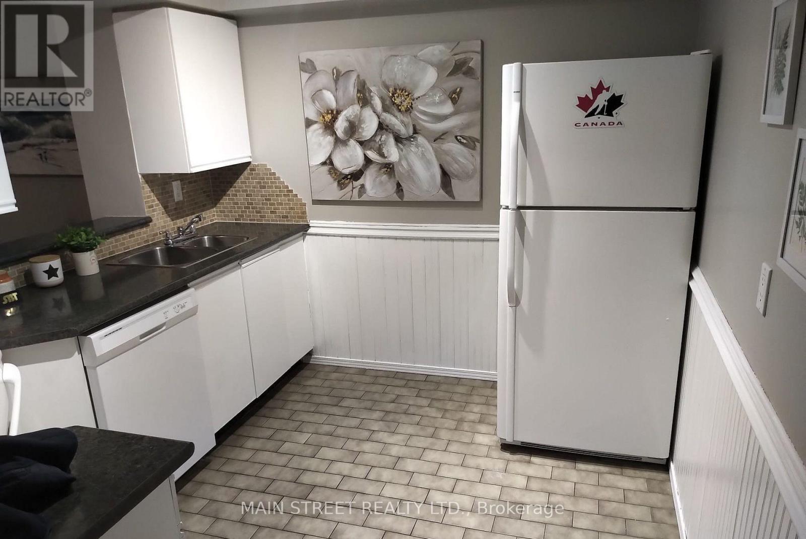 314 - 326 Major Mackenzie Drive E, Richmond Hill, Ontario  L4C 8T4 - Photo 13 - N12756726