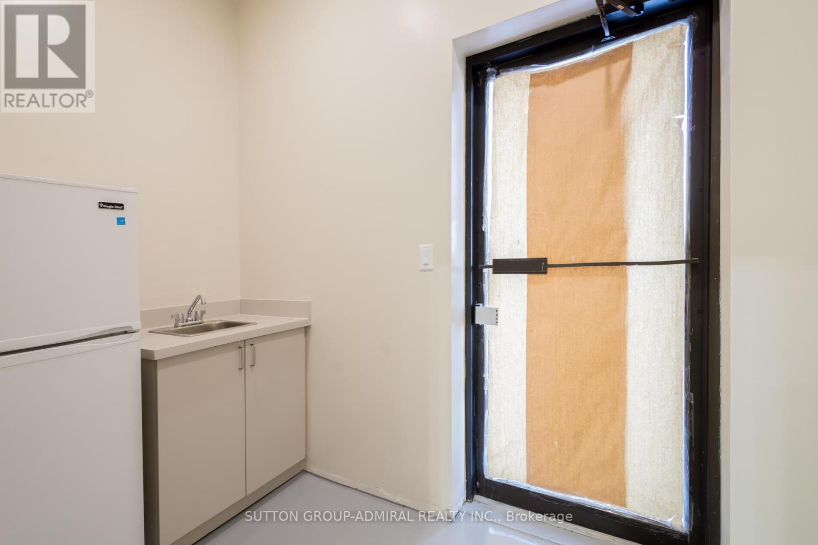 14 - 3300 Steeles Avenue, Vaughan, Ontario  L4K 2Y4 - Photo 3 - N12756638