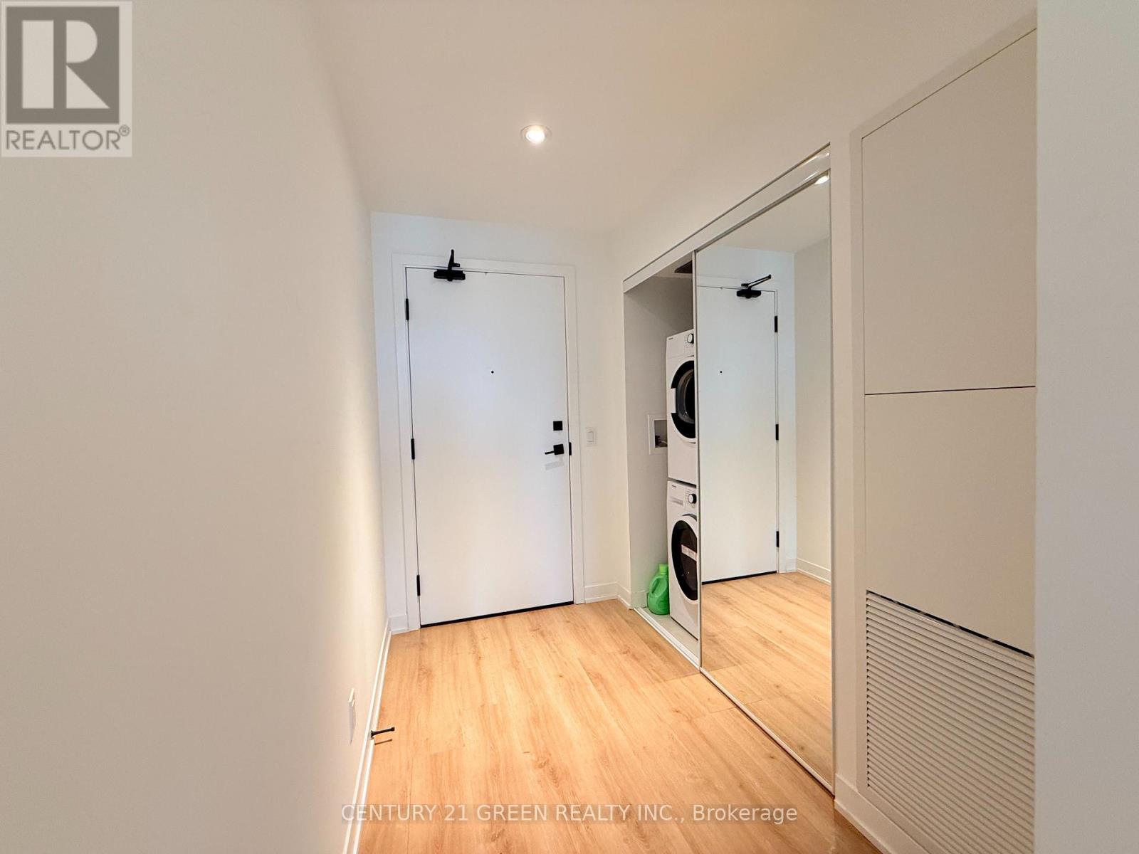 2710 - 319 JARVIS STREET, Toronto, Ontario