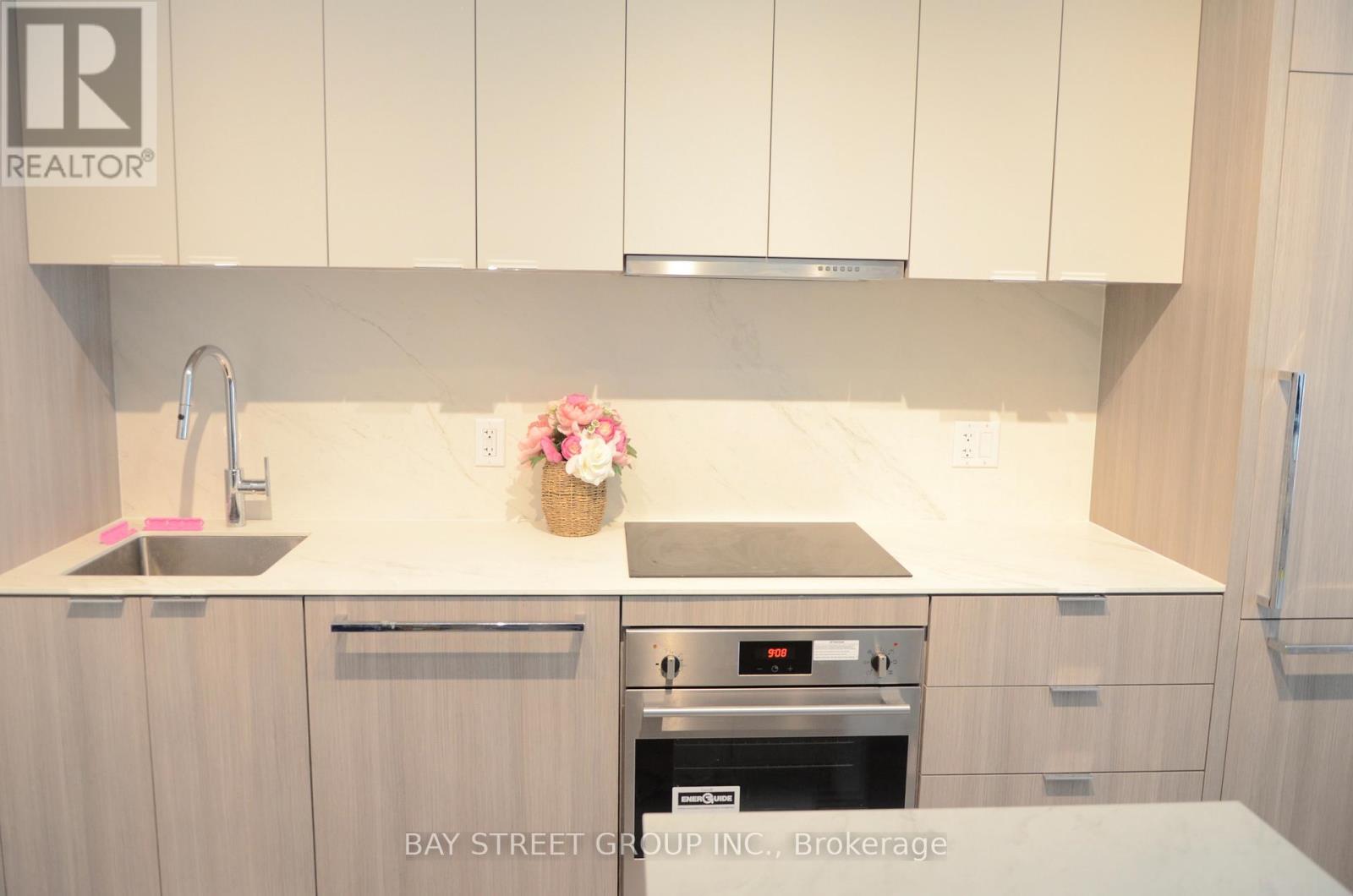 #504 - 6 Greenbriar Road, Toronto (Bayview Village), Ontario  M2K 0H6 - Photo 2 - C12756290