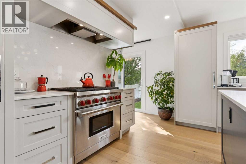 12215 Lake Erie Way Se, Calgary, Alberta  T2J 2L9 - Photo 10 - A2281763