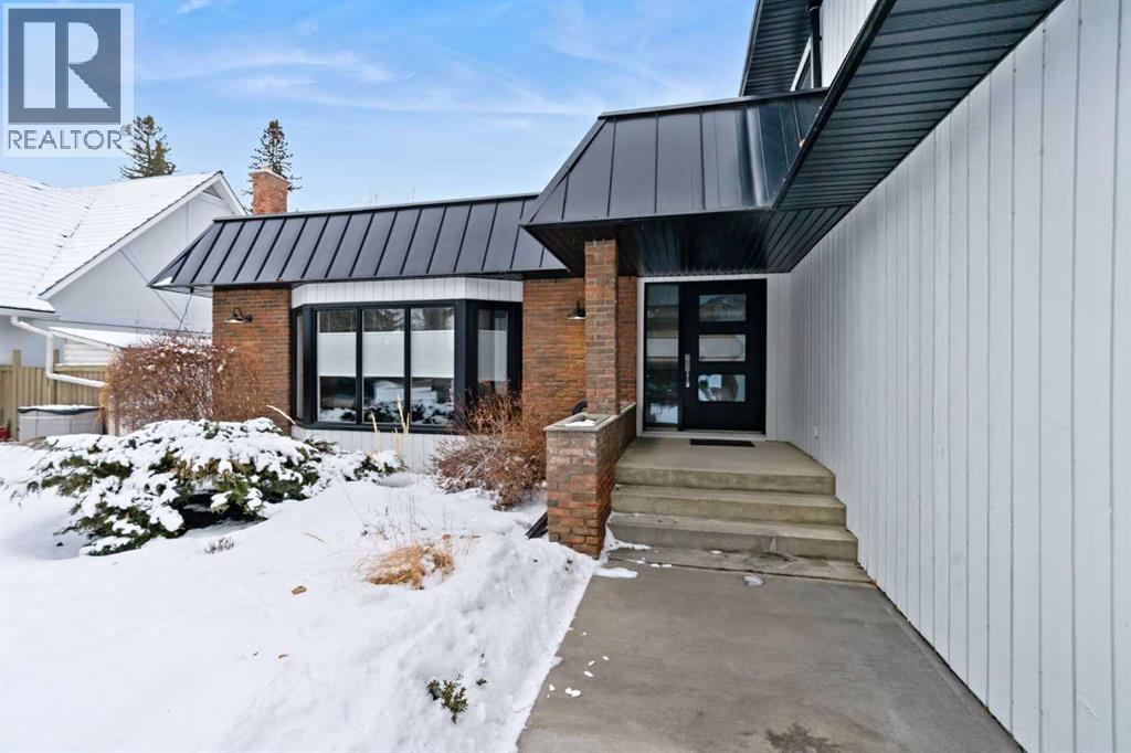 12215 Lake Erie Way Se, Calgary, Alberta  T2J 2L9 - Photo 2 - A2281763