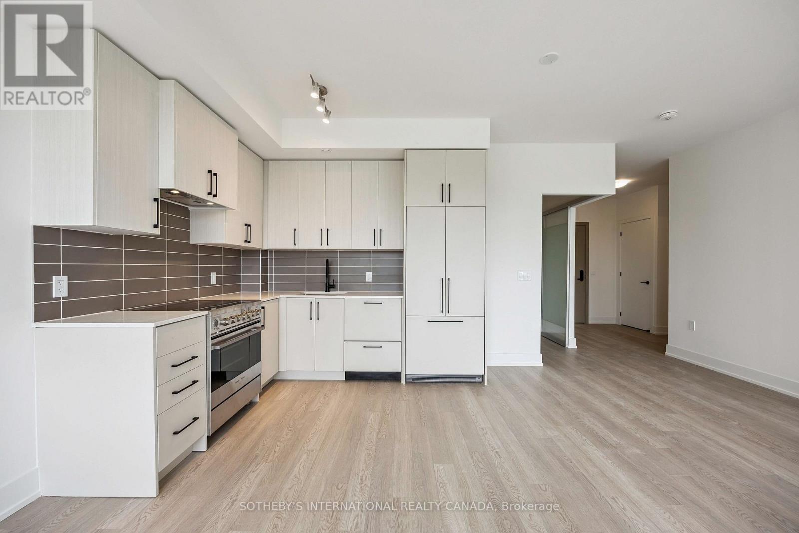 405 - 2075 King Road, King (King City), Ontario  L7B 0R6 - Photo 13 - N12756776