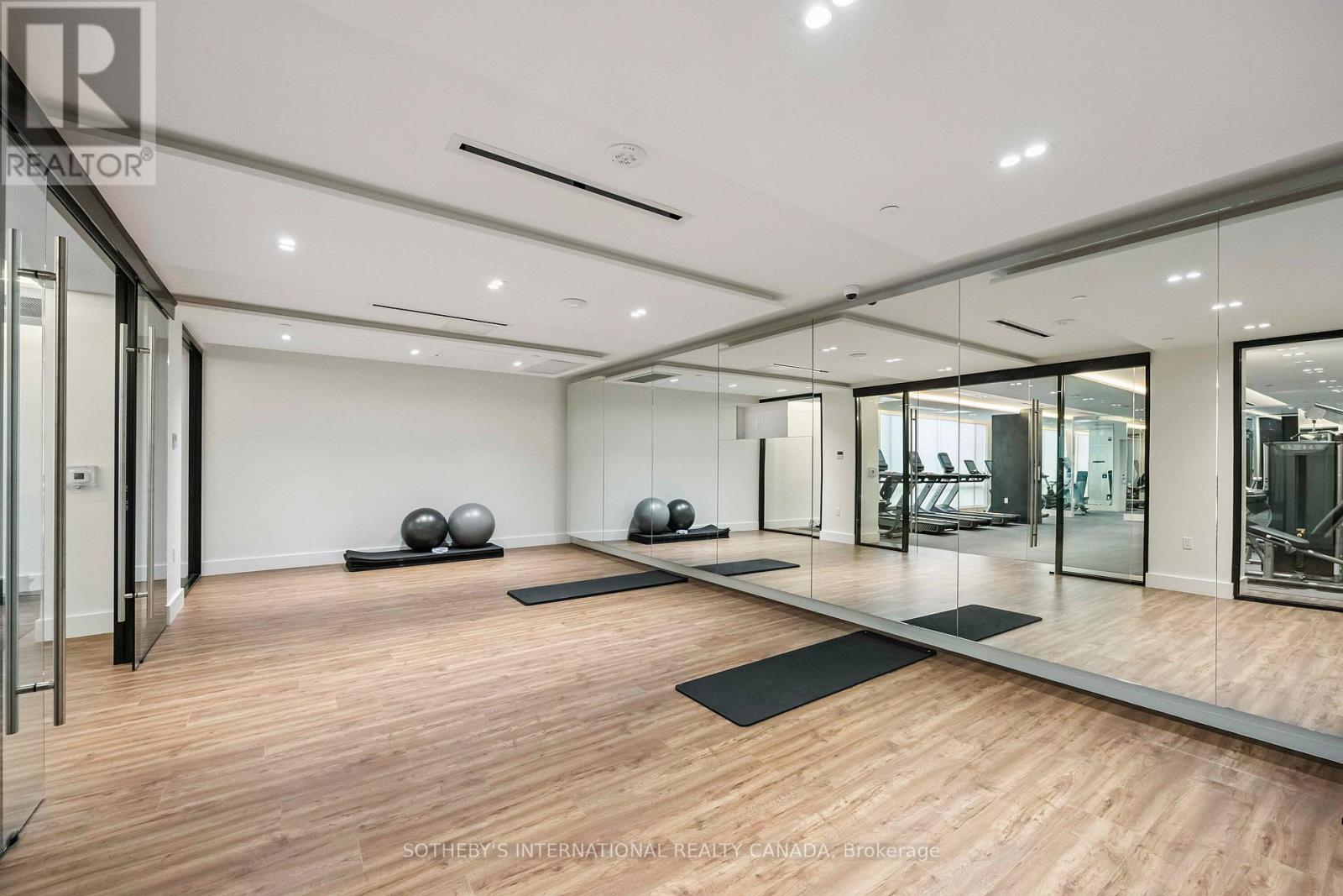 405 - 2075 King Road, King (King City), Ontario  L7B 0R6 - Photo 33 - N12756776