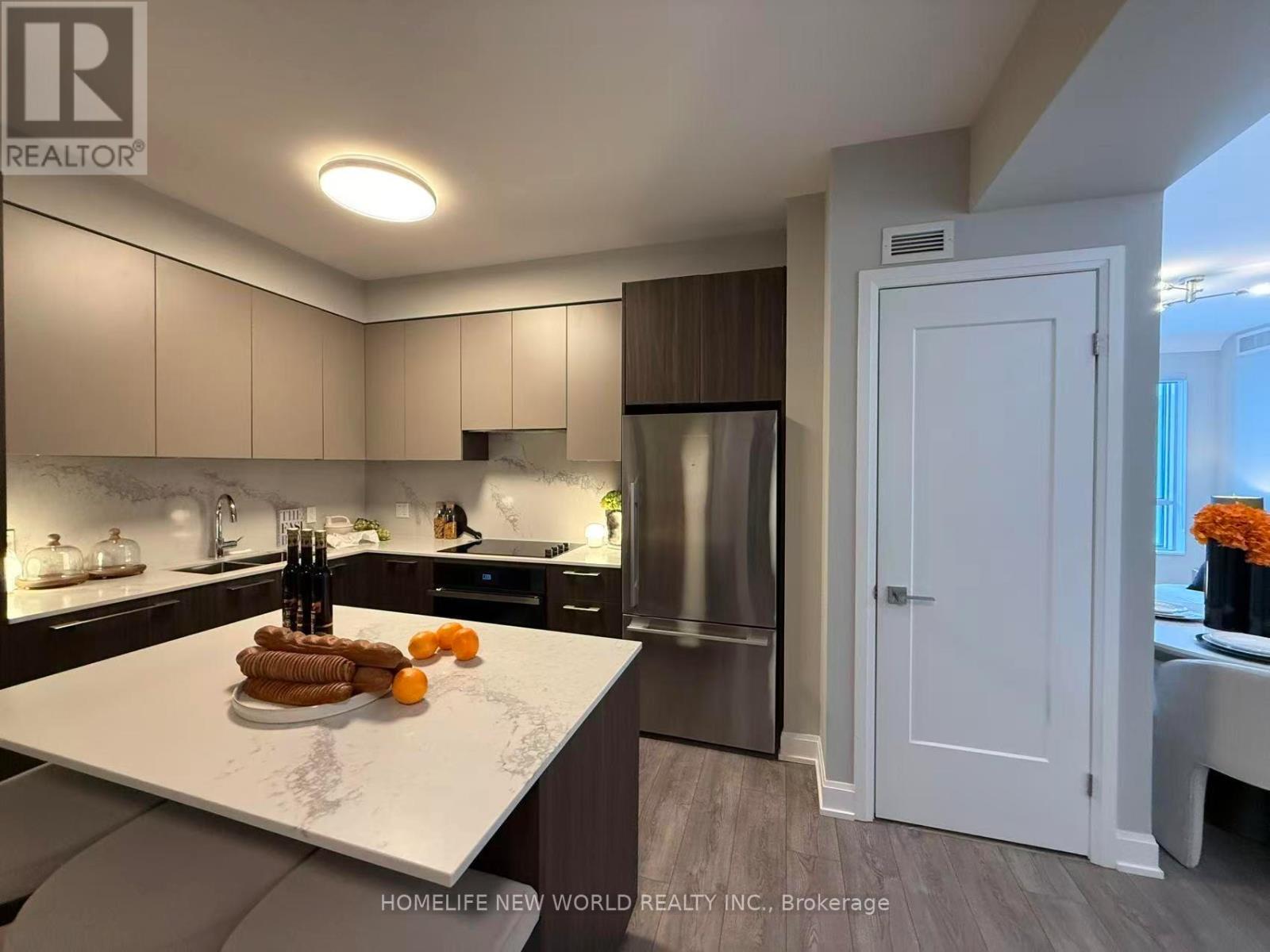 225 - 38 Water Walk Drive, Markham (Unionville), Ontario  L3R 6M8 - Photo 10 - N12756336