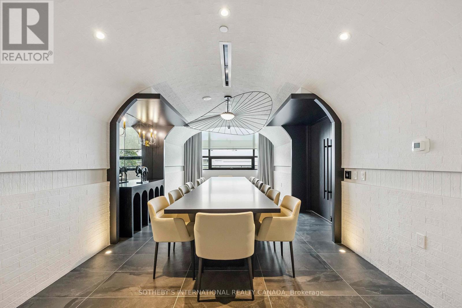 405 - 2075 King Road, King (King City), Ontario  L7B 0R6 - Photo 31 - N12756776