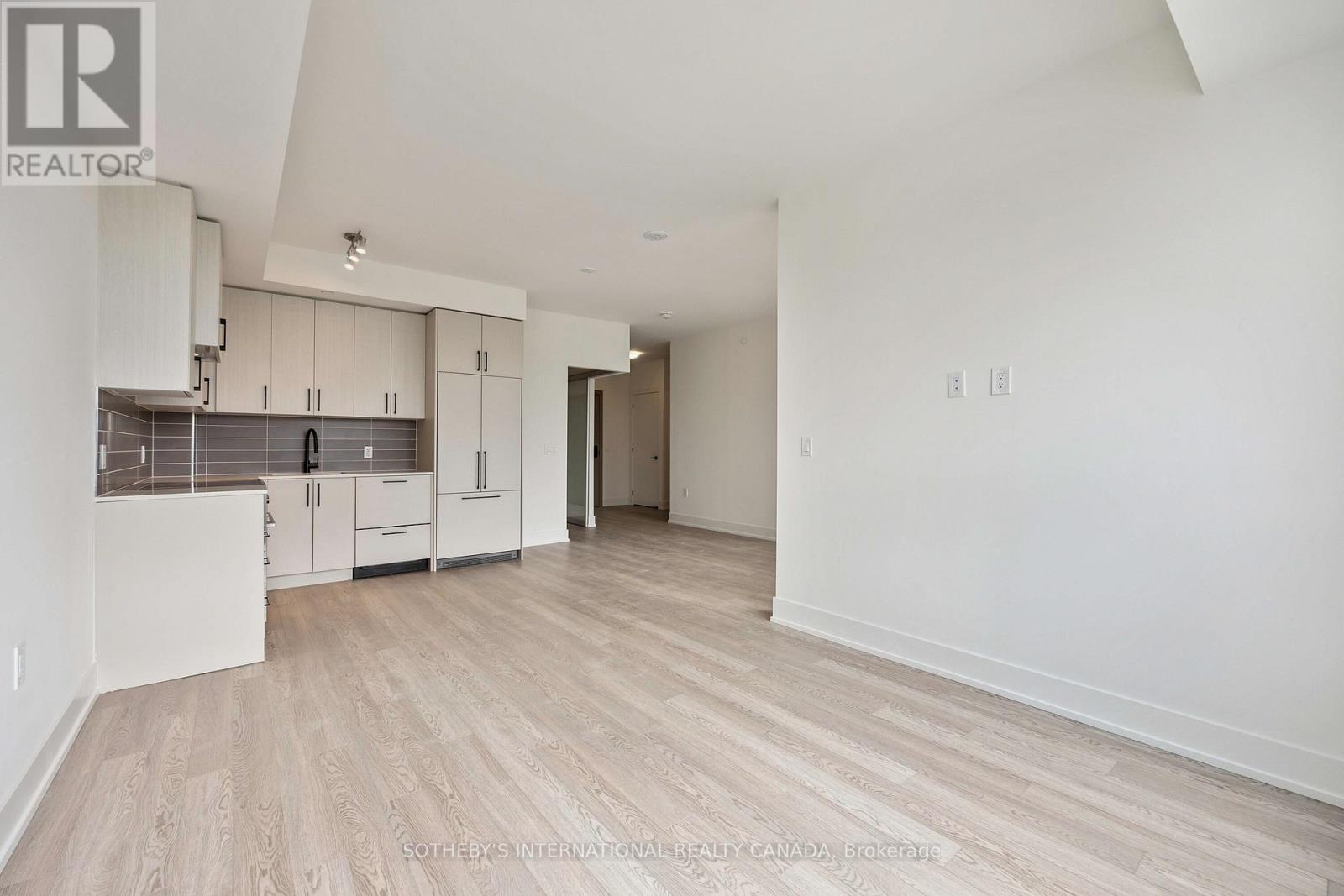 405 - 2075 King Road, King (King City), Ontario  L7B 0R6 - Photo 18 - N12756776