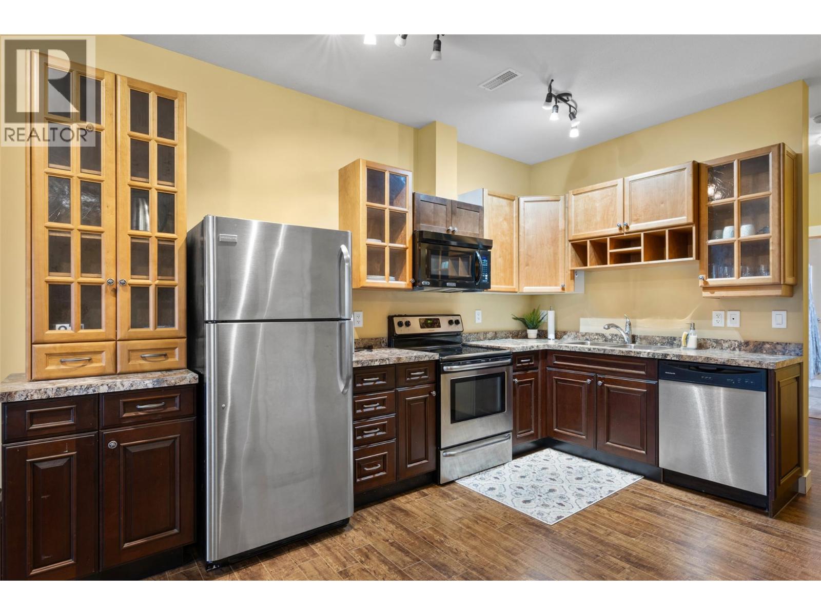 2016 Galore Crescent, Kamloops, British Columbia V2E 0A7 - Photo 31 - 10374943