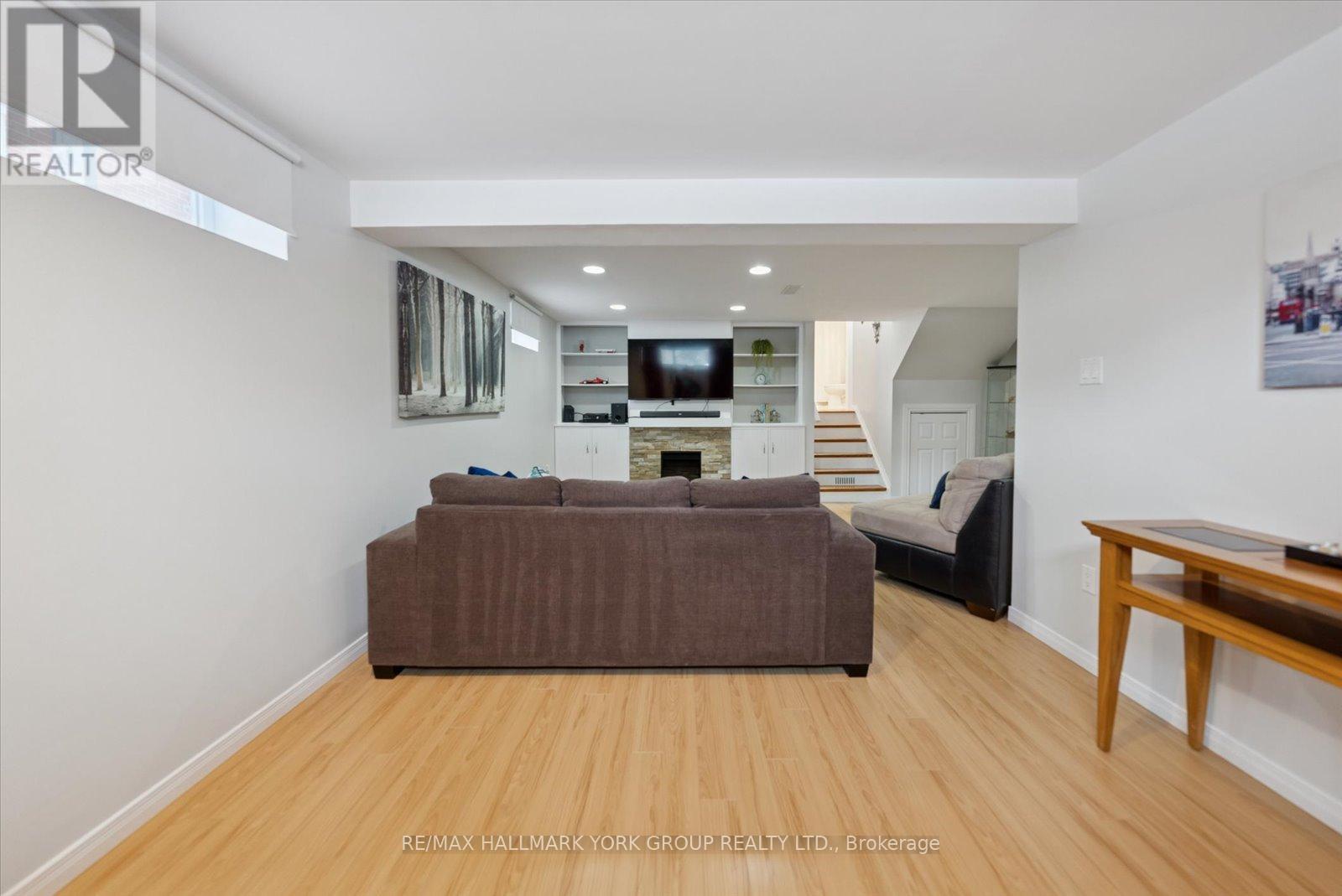 527 Cody Crescent, Newmarket, Ontario  L3Y 5L9 - Photo 33 - N12757364