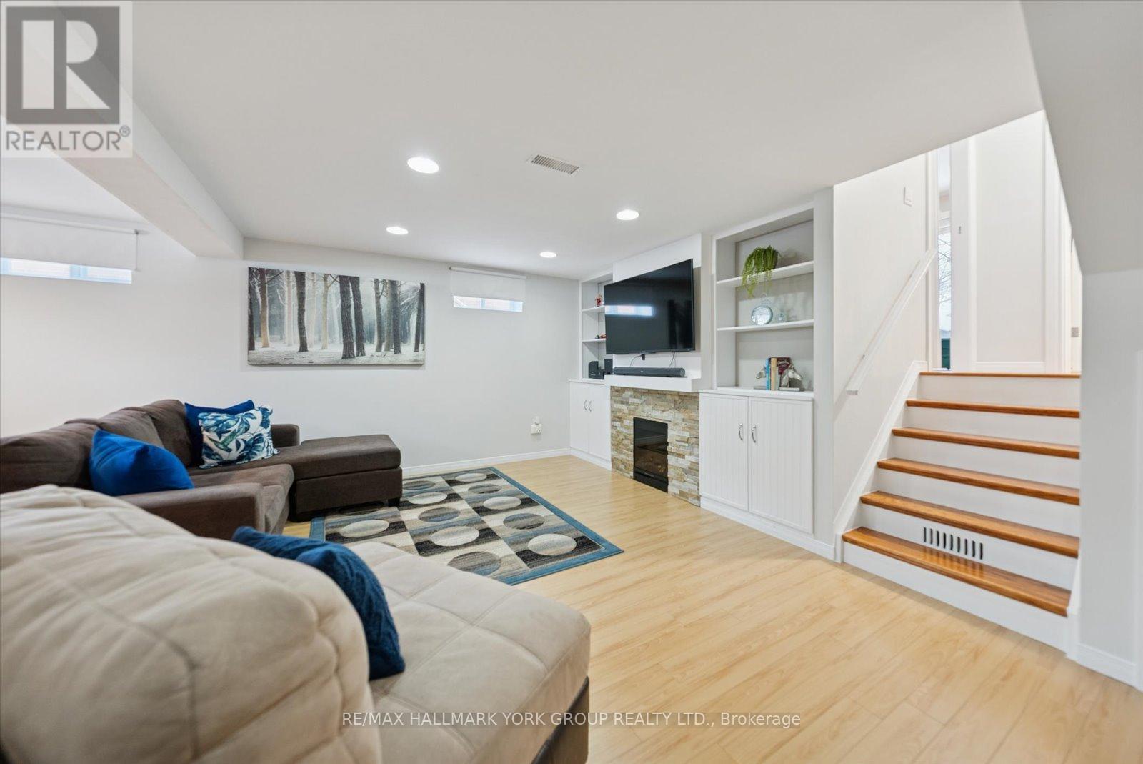 527 Cody Crescent, Newmarket, Ontario  L3Y 5L9 - Photo 30 - N12757364