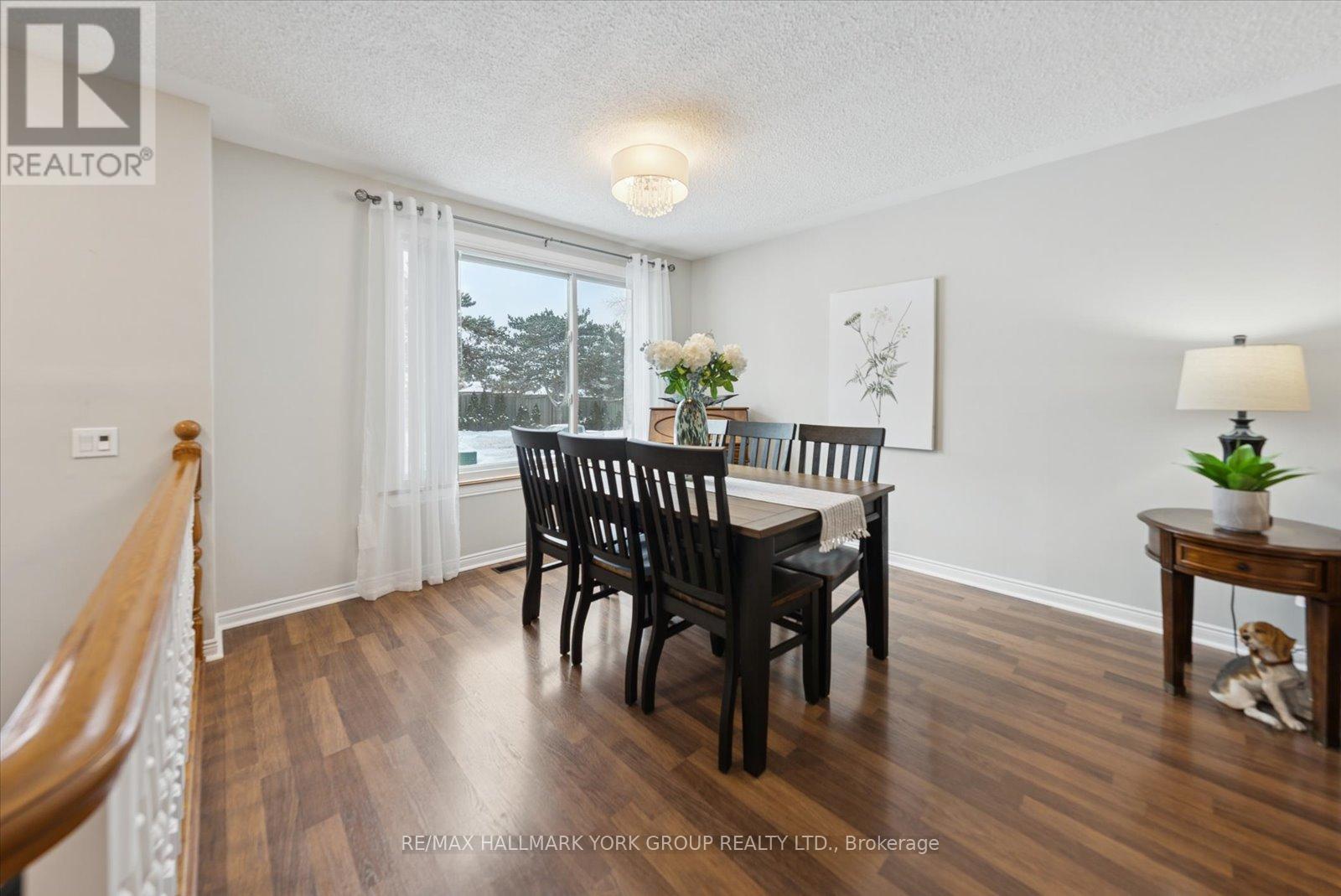 527 Cody Crescent, Newmarket, Ontario  L3Y 5L9 - Photo 9 - N12757364