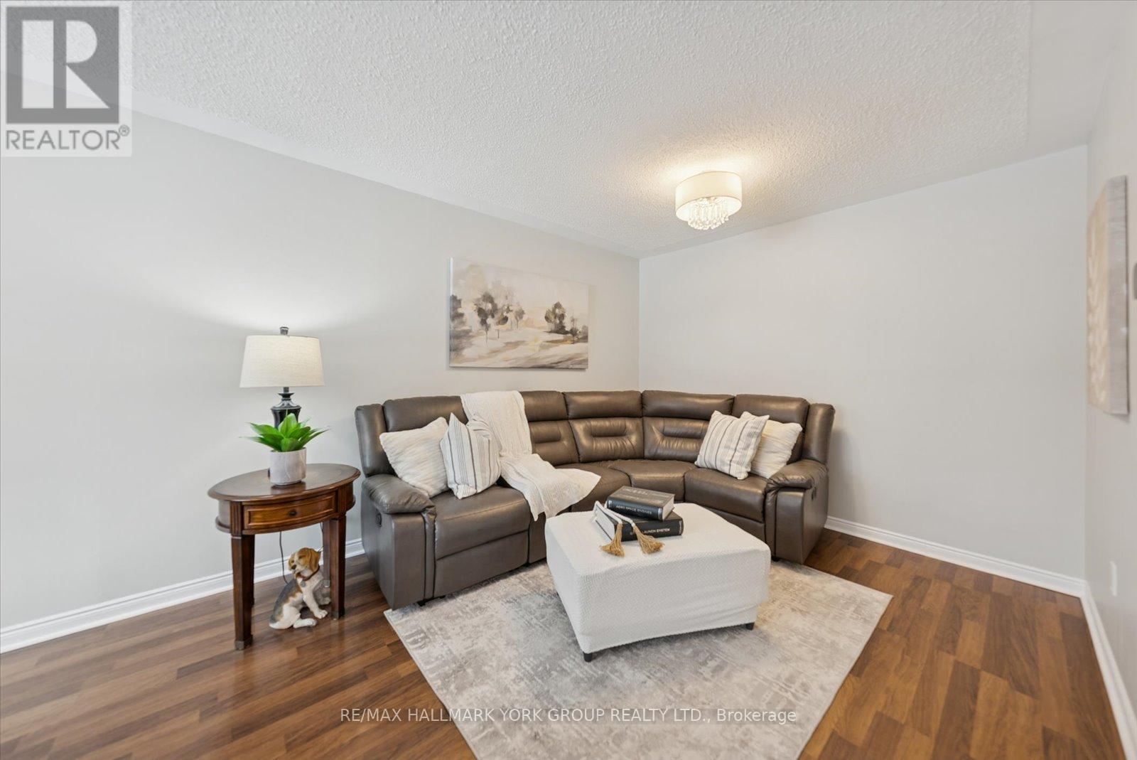 527 Cody Crescent, Newmarket, Ontario  L3Y 5L9 - Photo 12 - N12757364