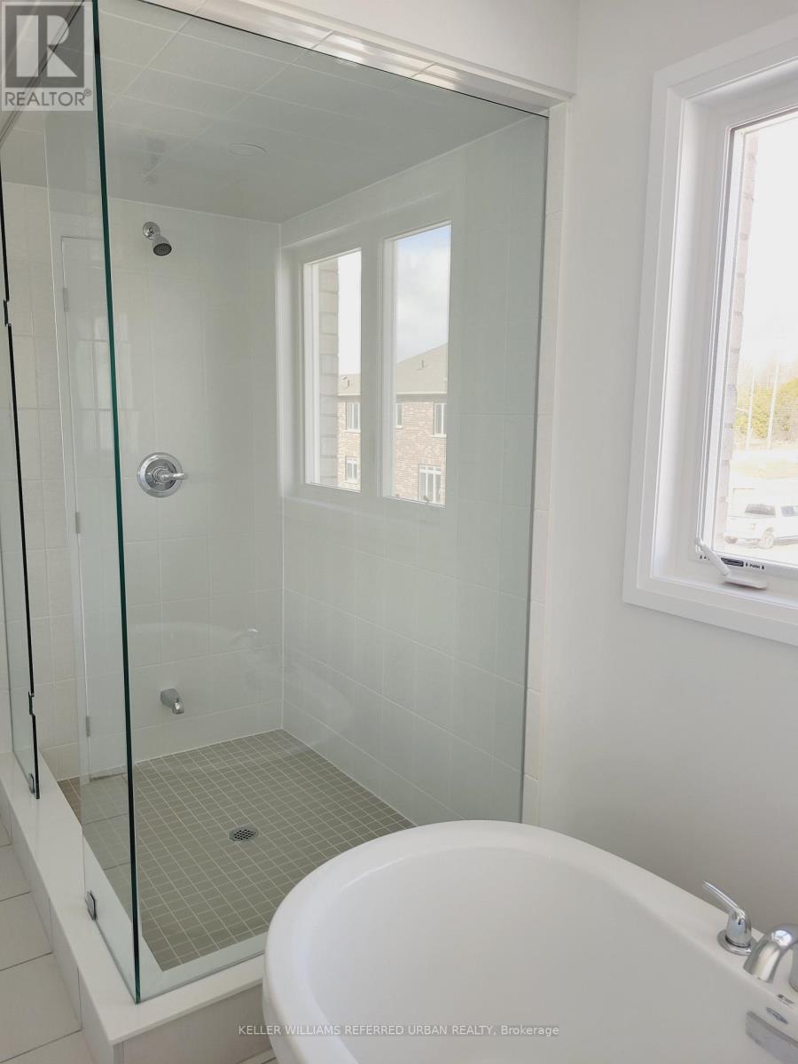 1466 Stovell Crescent, Innisfil, Ontario  L0L 1W0 - Photo 15 - N12757454