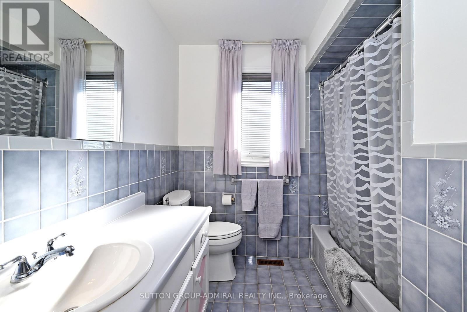 45 Royal Garden Boulevard, Vaughan, Ontario  L4L 7C4 - Photo 47 - N12757486