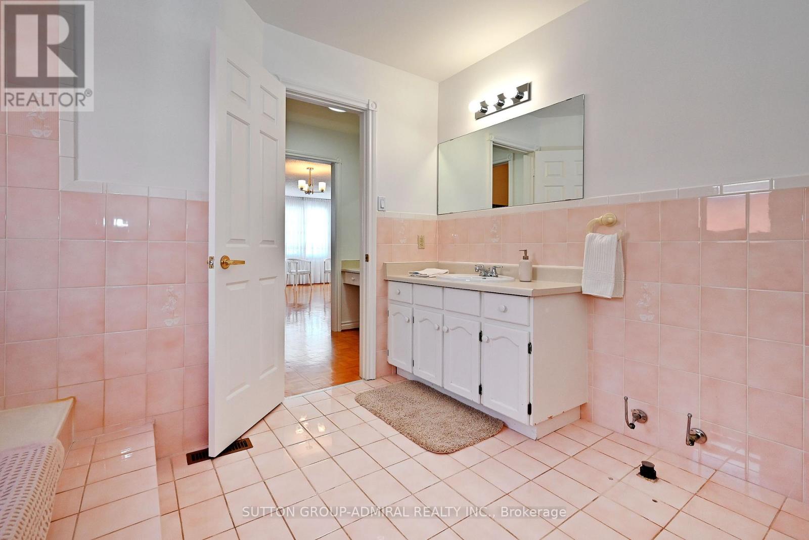 45 Royal Garden Boulevard, Vaughan, Ontario  L4L 7C4 - Photo 38 - N12757486