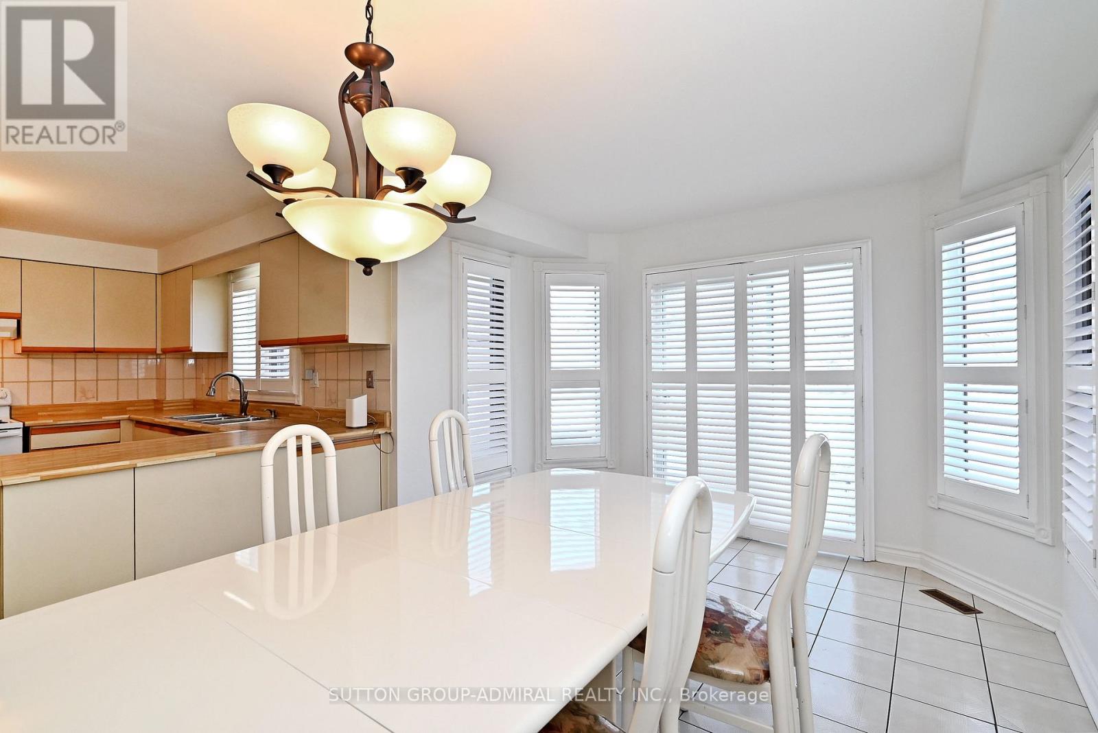 45 Royal Garden Boulevard, Vaughan, Ontario  L4L 7C4 - Photo 20 - N12757486