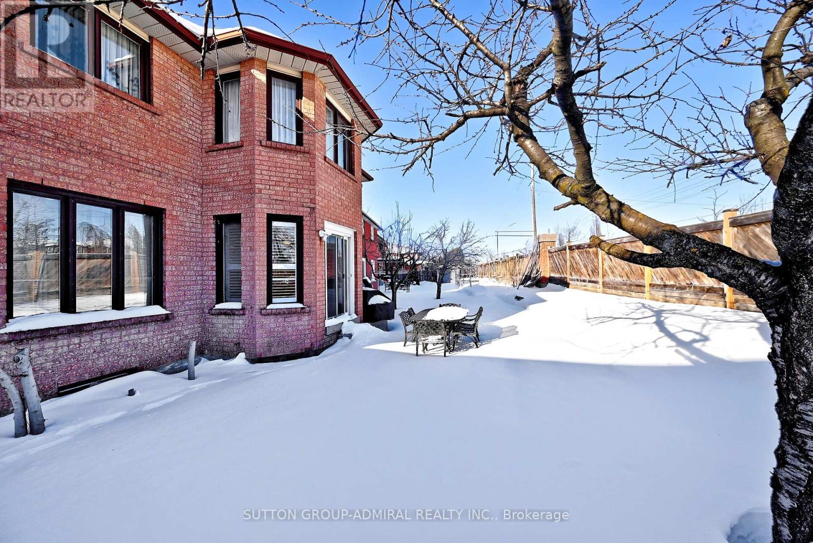 45 Royal Garden Boulevard, Vaughan, Ontario  L4L 7C4 - Photo 48 - N12757486