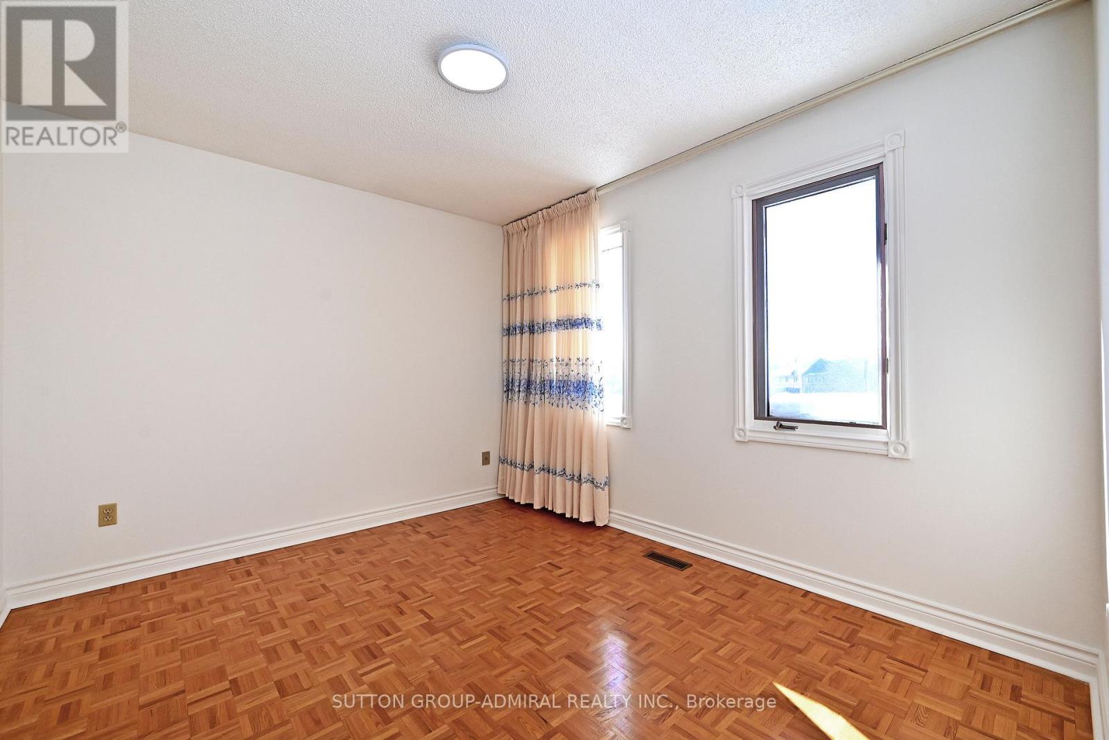 45 Royal Garden Boulevard, Vaughan, Ontario  L4L 7C4 - Photo 43 - N12757486