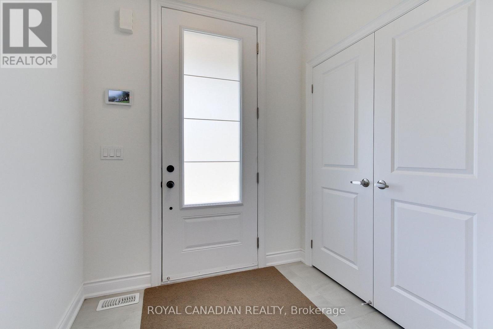 1404 Blackmore Street, Innisfil, Ontario  L9S 0P2 - Photo 3 - N12757562