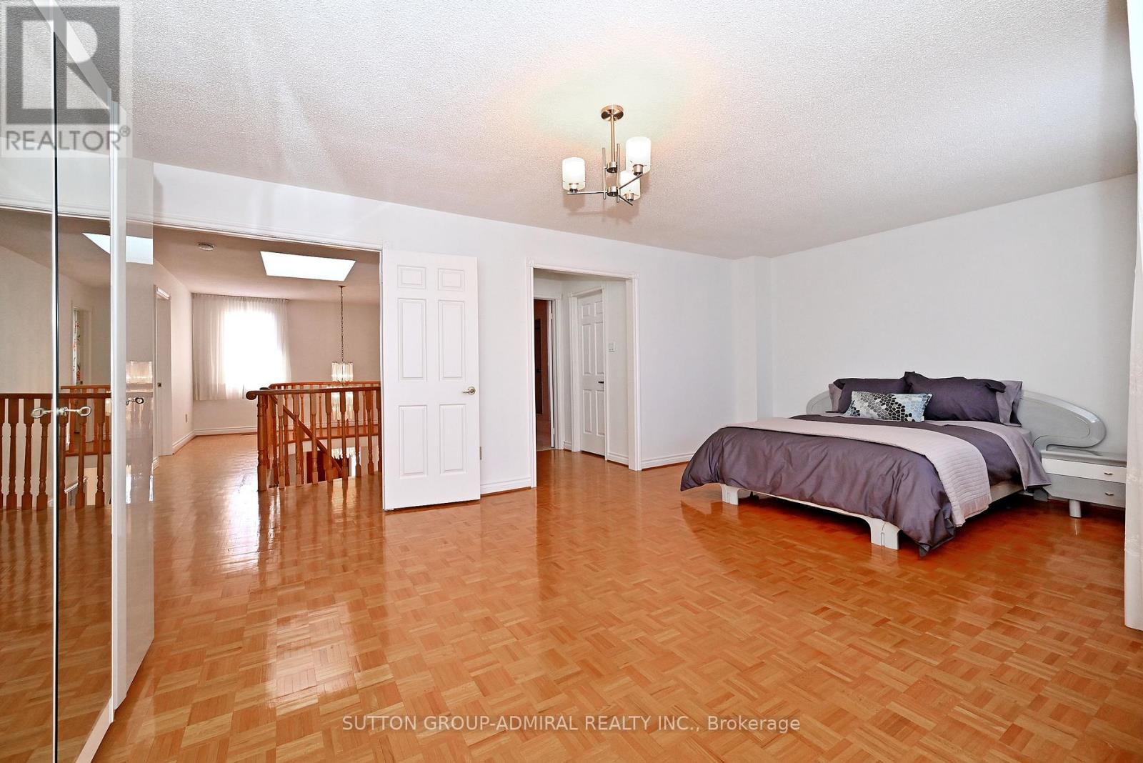 45 Royal Garden Boulevard, Vaughan, Ontario  L4L 7C4 - Photo 35 - N12757486