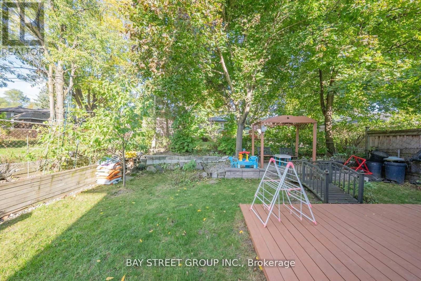 Main Floor #2 - 43 Sherwood Forest Drive, Markham, Ontario  L3P 1P5 - Photo 13 - N12757634