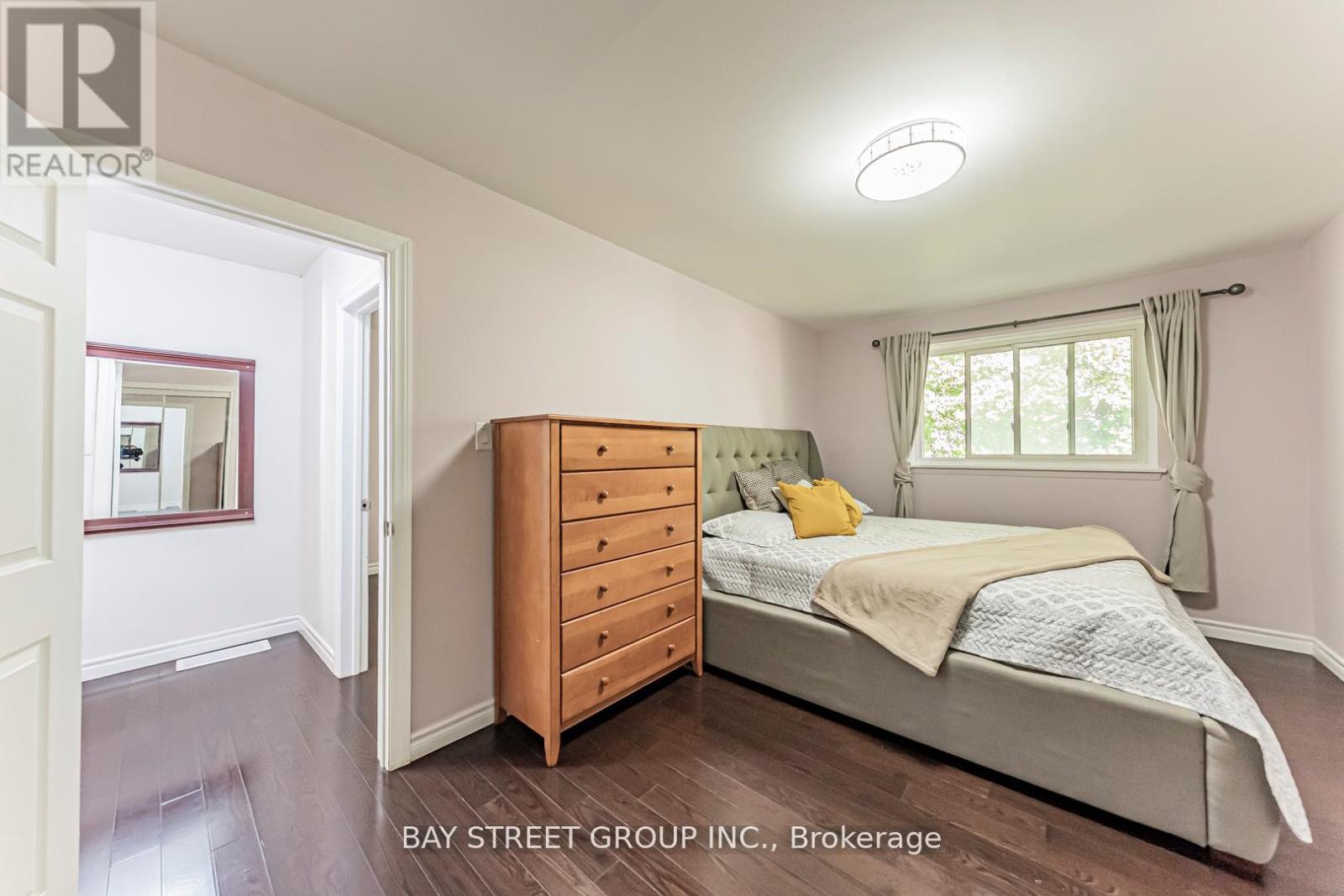 Main Floor #2 - 43 Sherwood Forest Drive, Markham, Ontario  L3P 1P5 - Photo 12 - N12757634