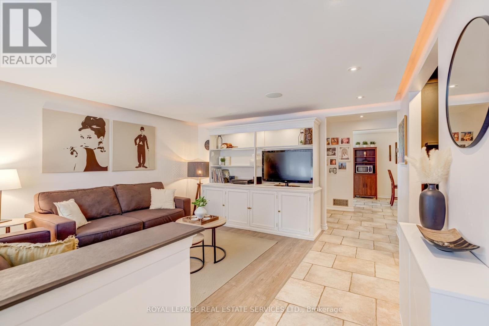 268 Britannia Avenue, Bradford West Gwillimbury, Ontario  L3Z 1A7 - Photo 6 - N12757610