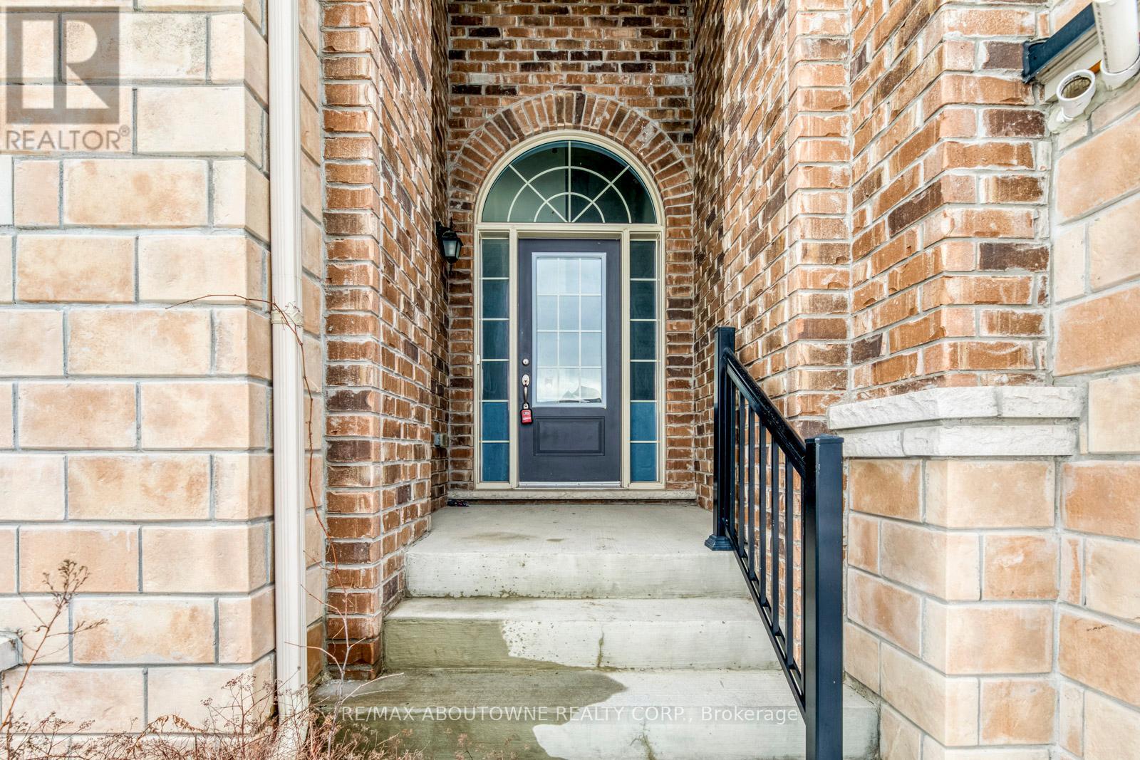 233 Dundas Way, Markham, Ontario  L6E 0S8 - Photo 3 - N12757984