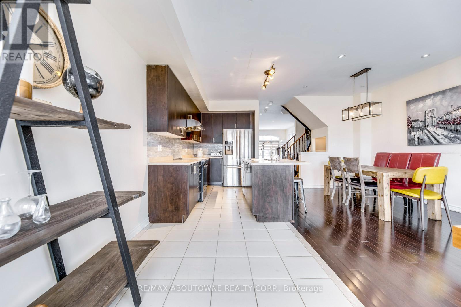 233 Dundas Way, Markham, Ontario  L6E 0S8 - Photo 15 - N12757984