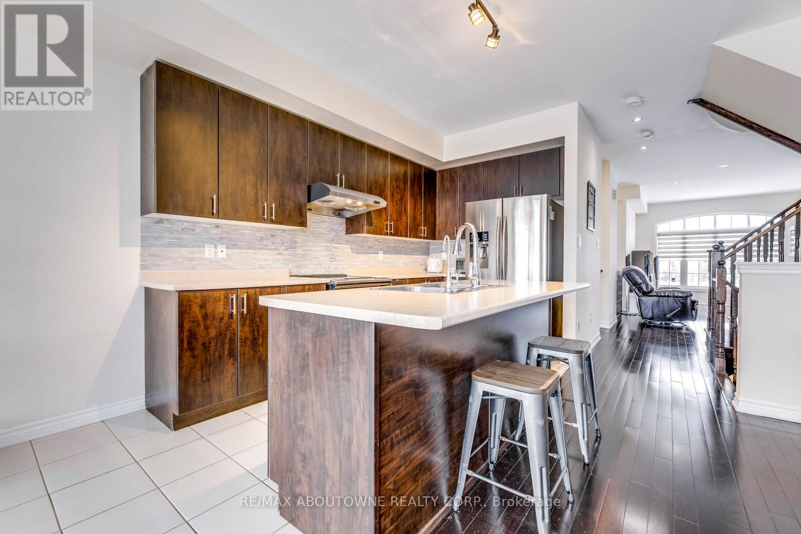 233 Dundas Way, Markham, Ontario  L6E 0S8 - Photo 18 - N12757984