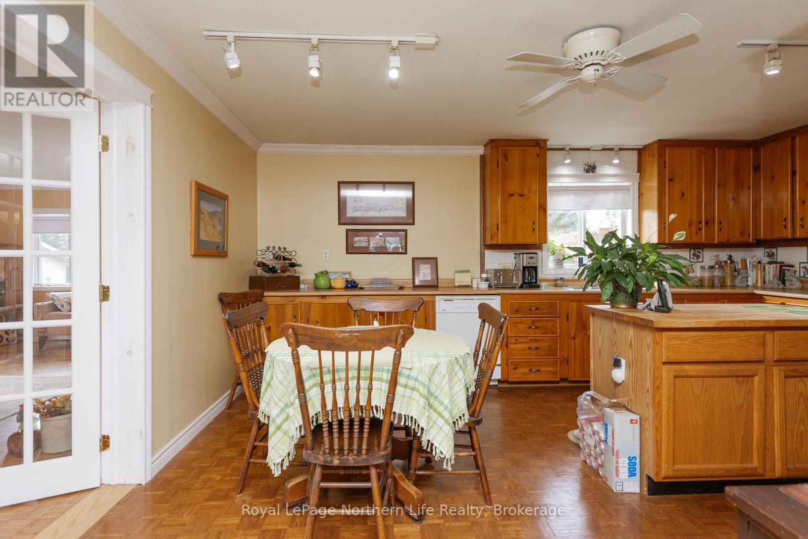 809 Cameron Road, Papineau-Cameron, Ontario  P0H 1V0 - Photo 12 - X12610488