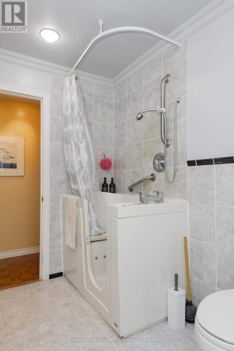 809 Cameron Road, Papineau-Cameron, Ontario  P0H 1V0 - Photo 35 - X12610488