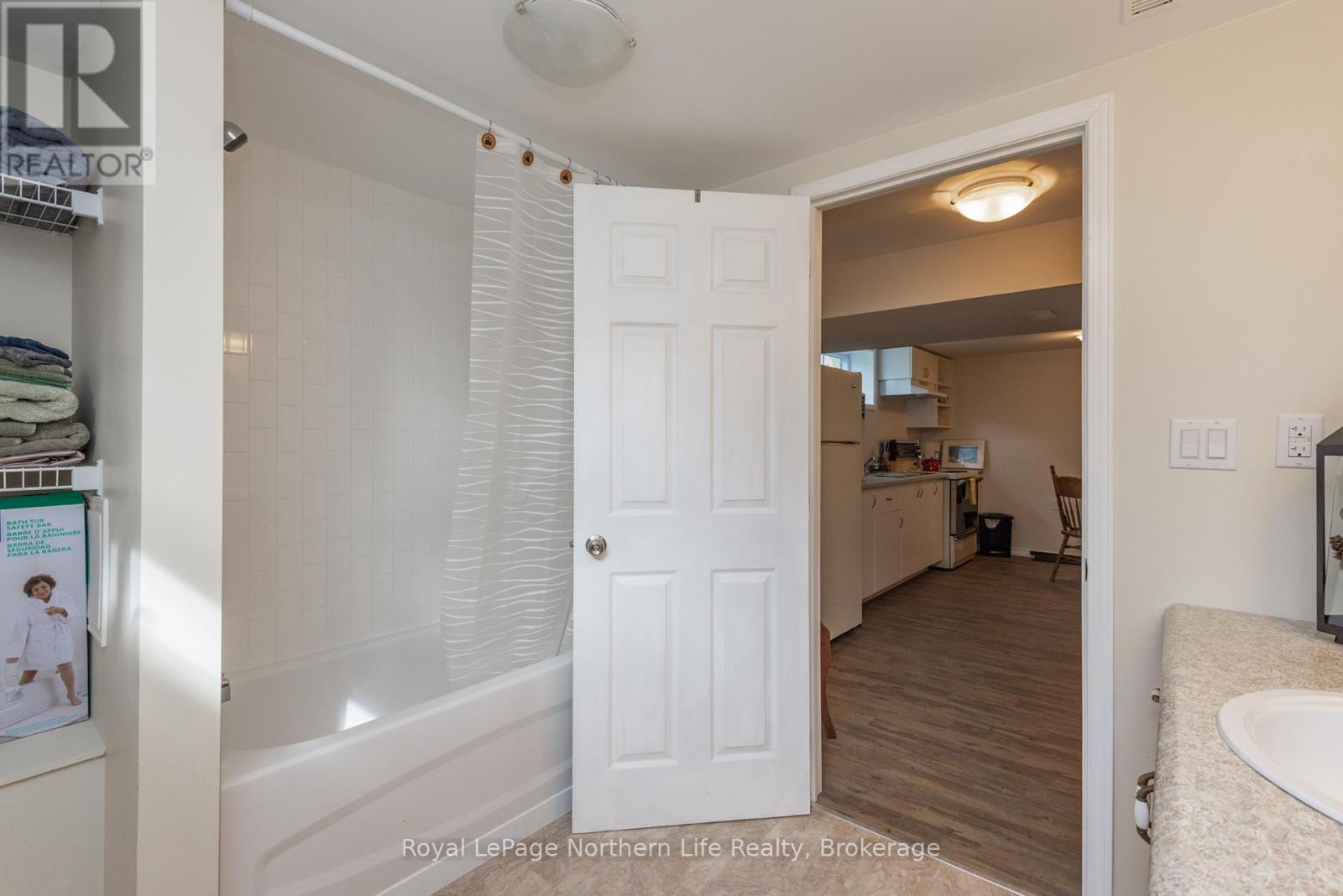 809 Cameron Road, Papineau-Cameron, Ontario  P0H 1V0 - Photo 37 - X12610488