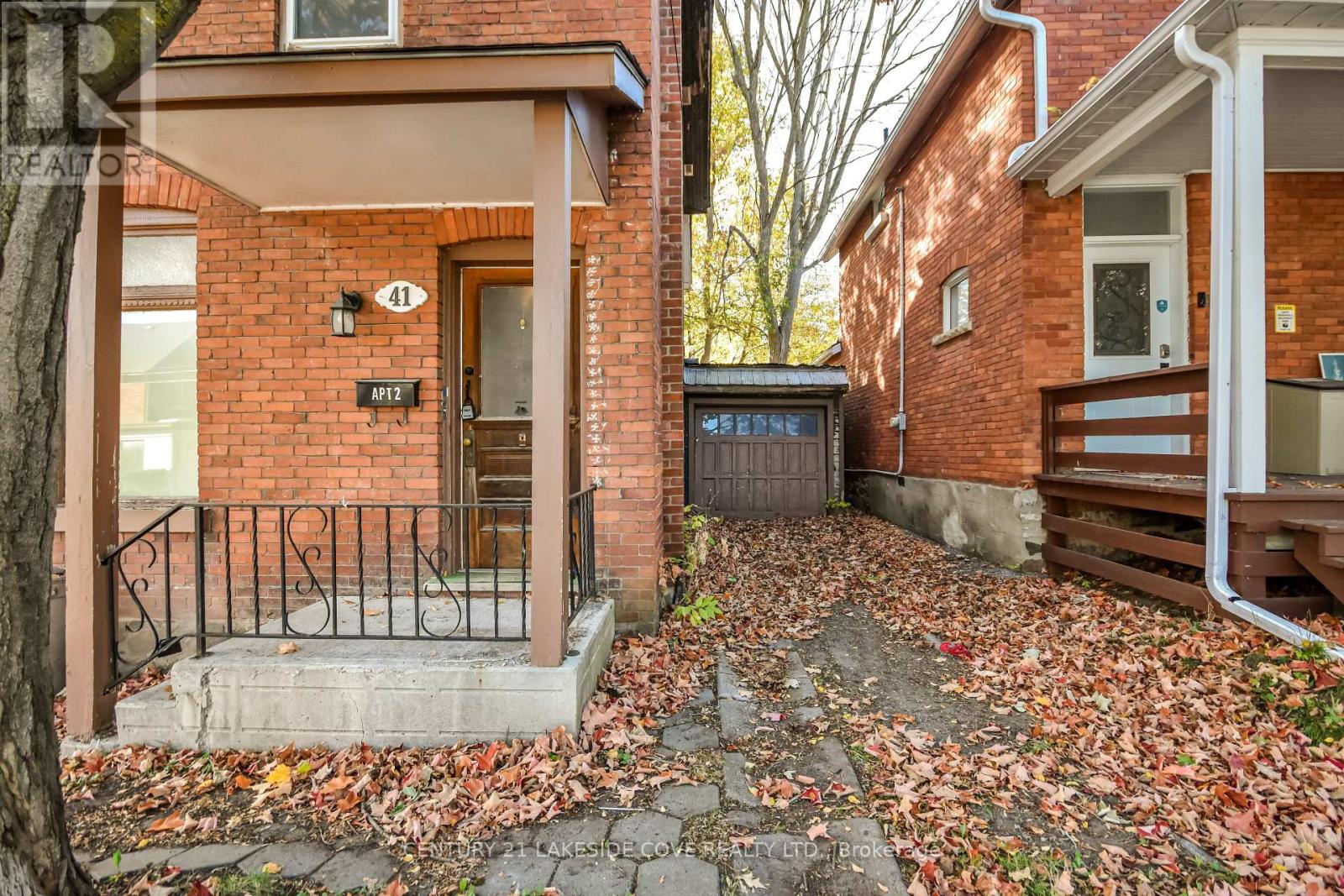 41 Albert Street N, Orillia, Ontario  L3V 5K3 - Photo 4 - S12469234