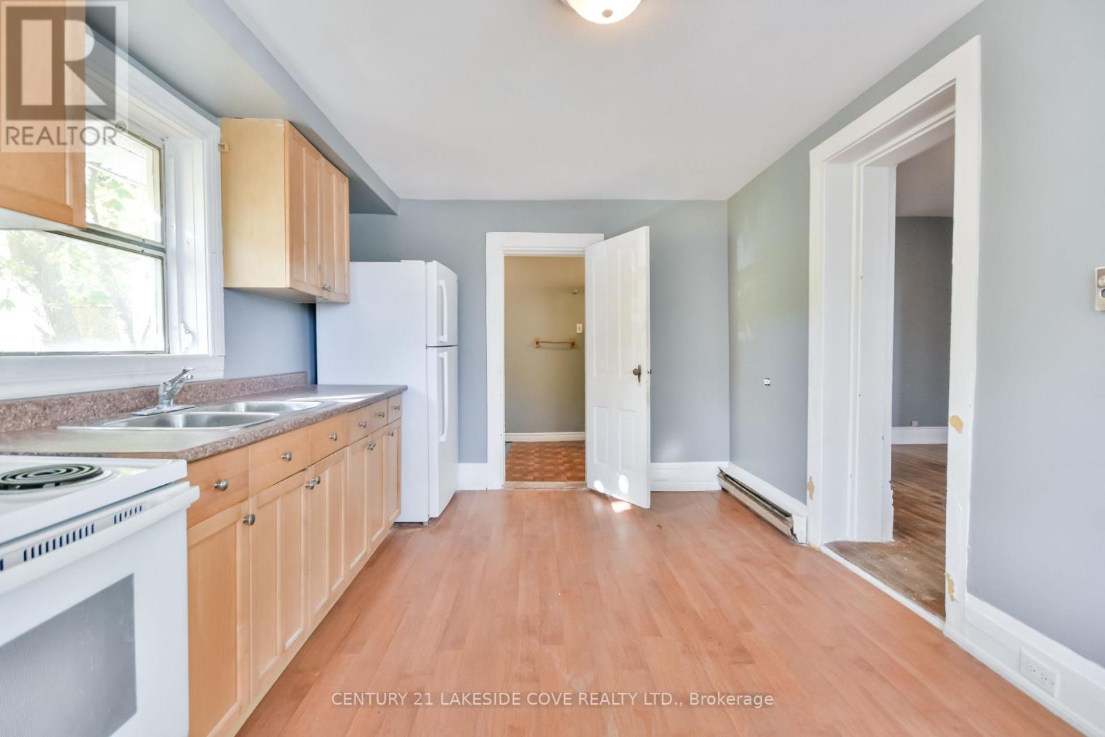 41 Albert Street N, Orillia, Ontario  L3V 5K3 - Photo 7 - S12469234