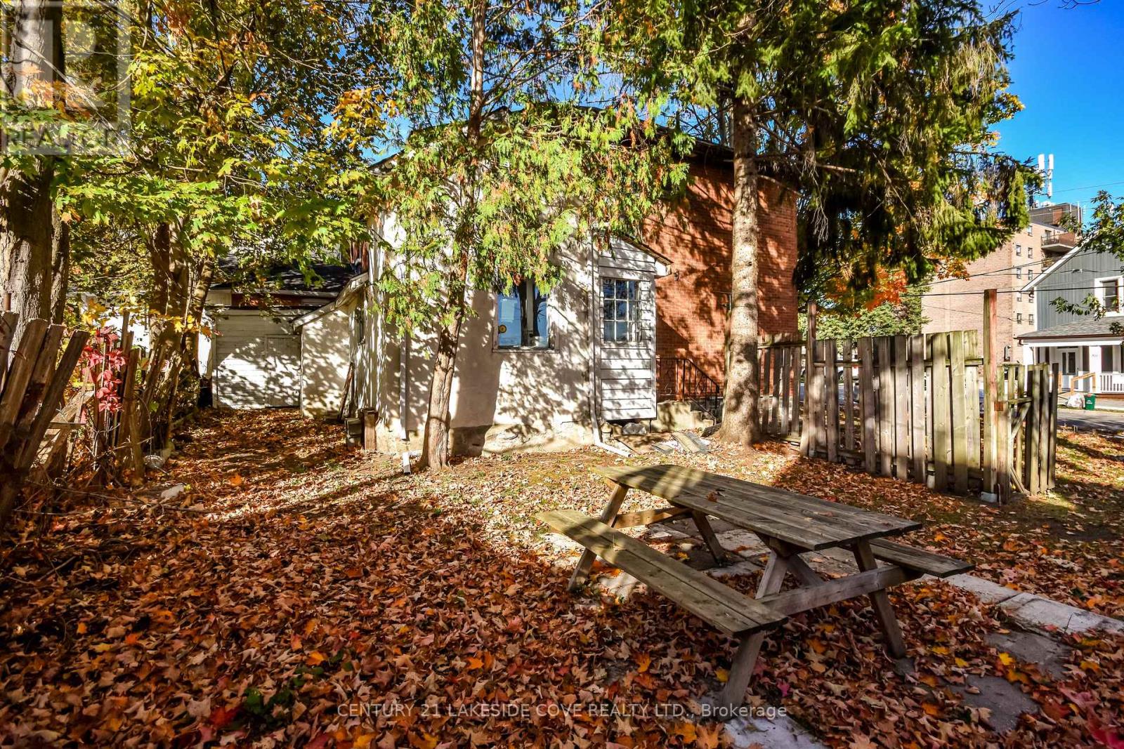 41 Albert Street N, Orillia, Ontario  L3V 5K3 - Photo 5 - S12469234