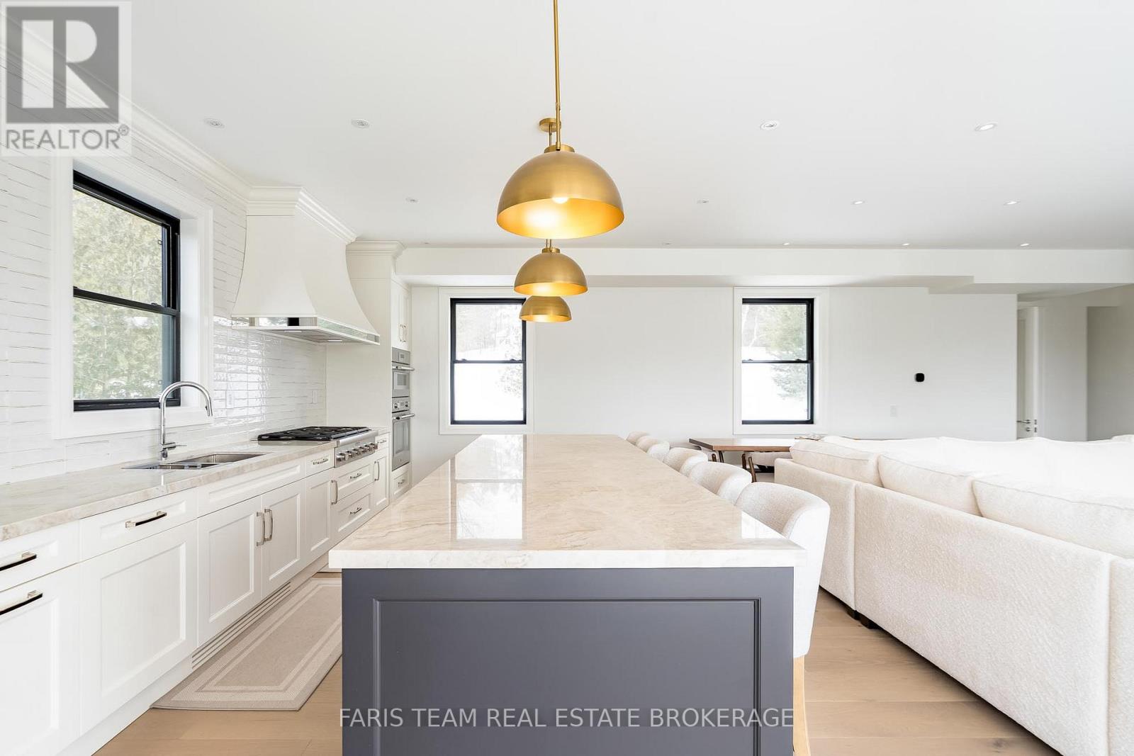 23 Trew Avenue, Tiny, Ontario  L0L 2T0 - Photo 10 - S12756712