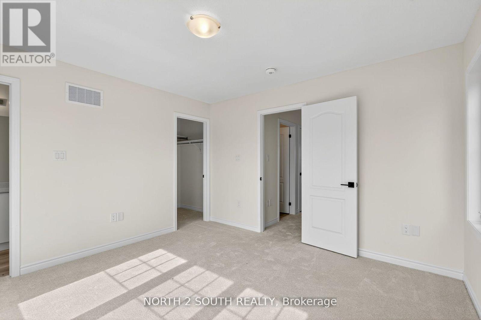 11 Lana Circle, Wasaga Beach, Ontario  L9Z 0L2 - Photo 19 - S12756722