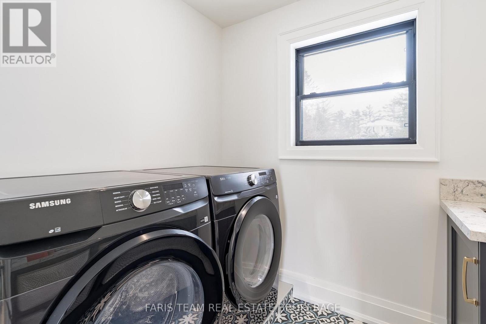 23 Trew Avenue, Tiny, Ontario  L0L 2T0 - Photo 33 - S12756712